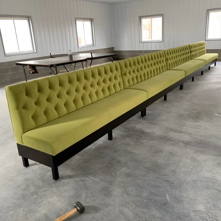 Tufted wall banquette — Furniture reference 1