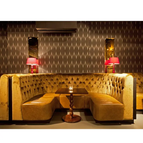 Cozy Café Booth Seating for Relaxed Dining & Socializing