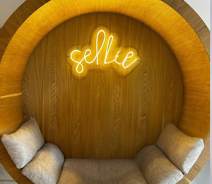 Circular Lounge Pod