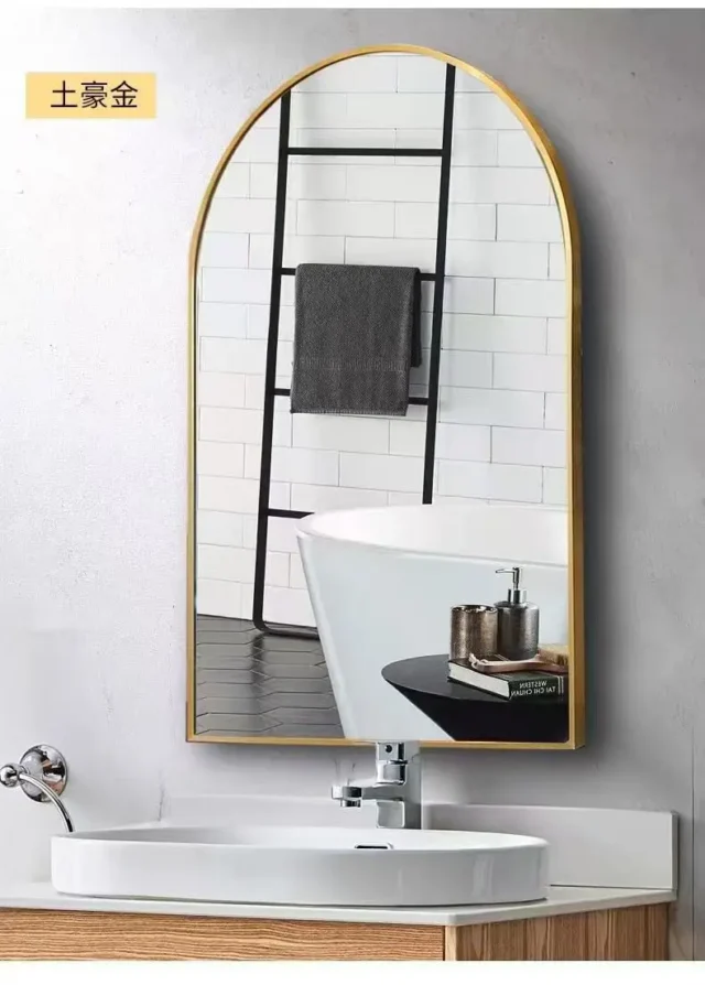 Elegant Decorative Mirror for Chic Home Spaces