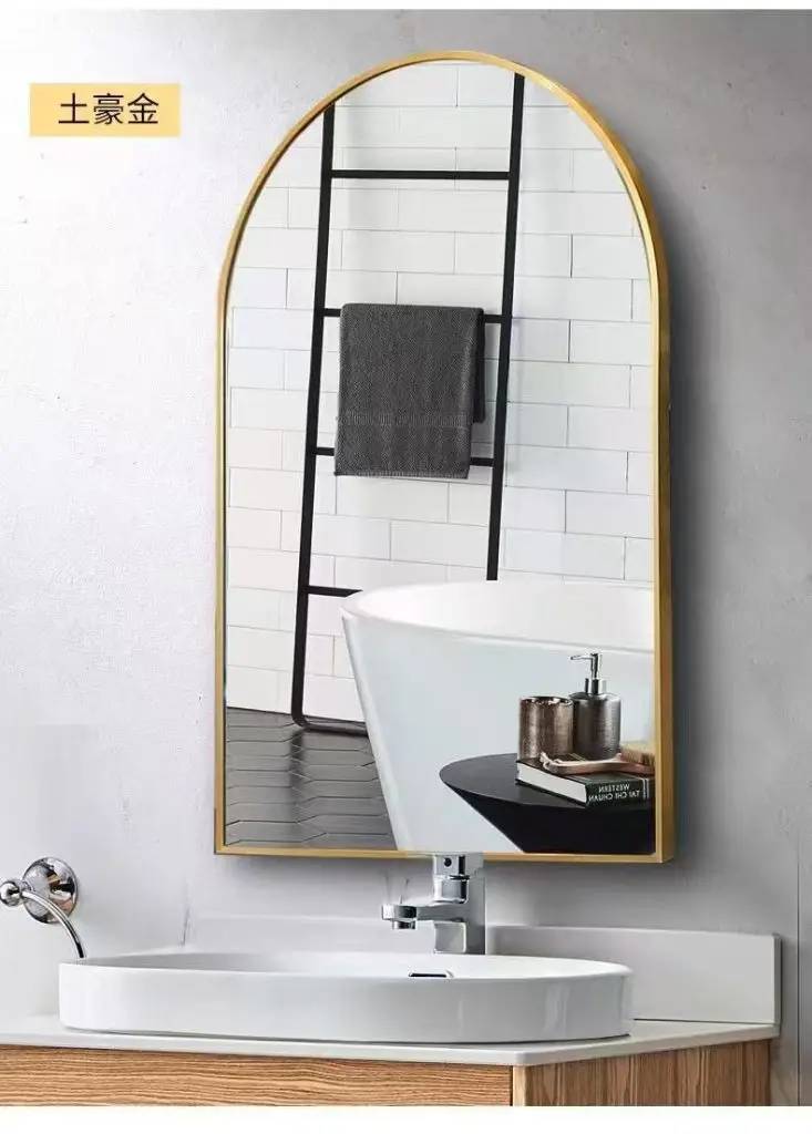 Elegant Decorative Mirror for Chic Home Spaces