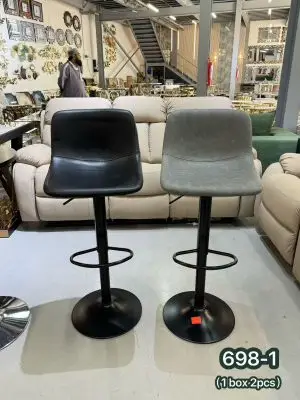 Vibrant Bar Stools in Various Colors for Stylish Spaces