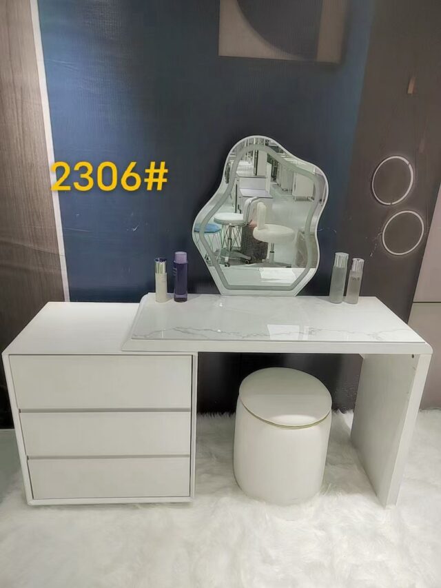 Manual Review Ready-Made Product 300509